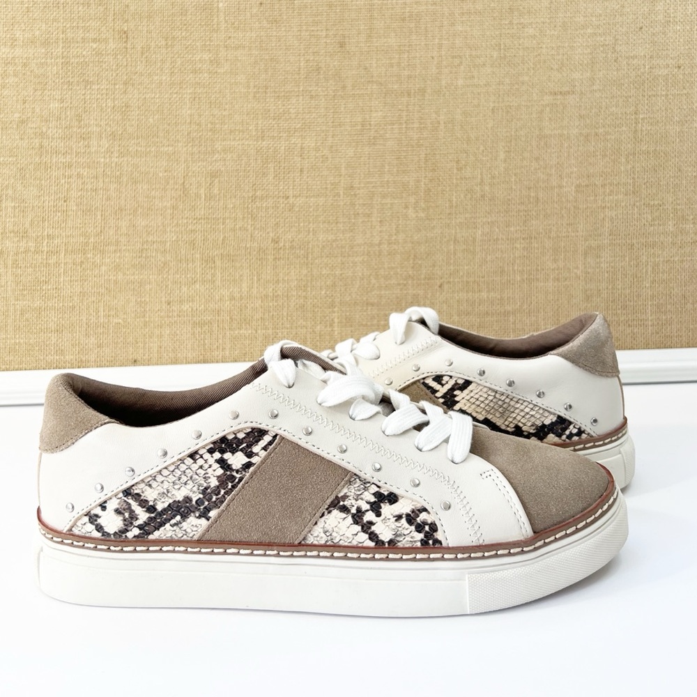 Crown Vintage Kalinda Tan Snake Print Sneaker Suede Shoes Size 8.5